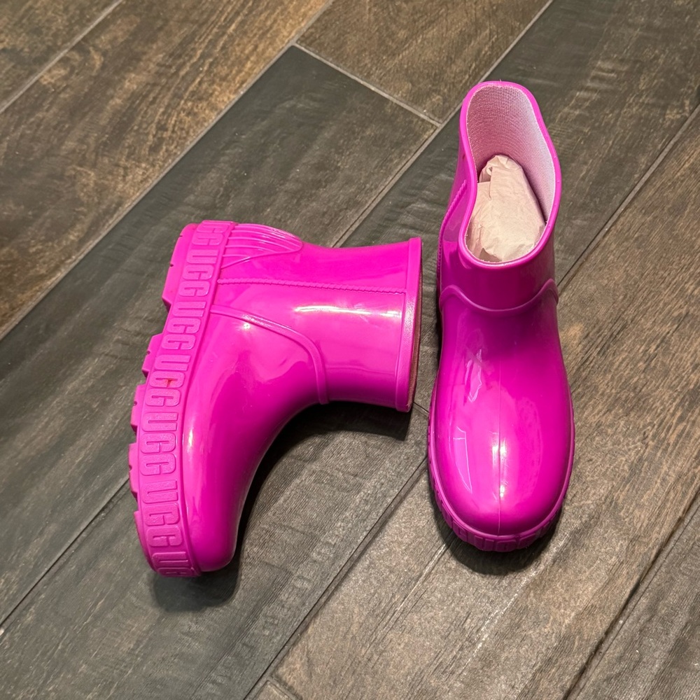 UGG Women's Vibrant Pink Rain Boots - Picture 3 of 16